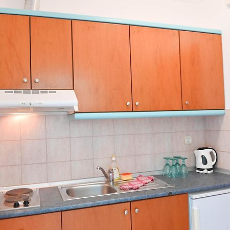 Apartamento El Greco Nei Pori Habitación foto