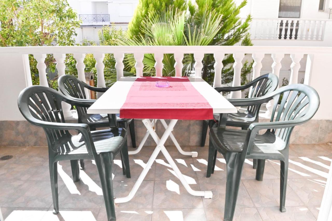 Apartamento El Greco Nei Pori Exterior foto